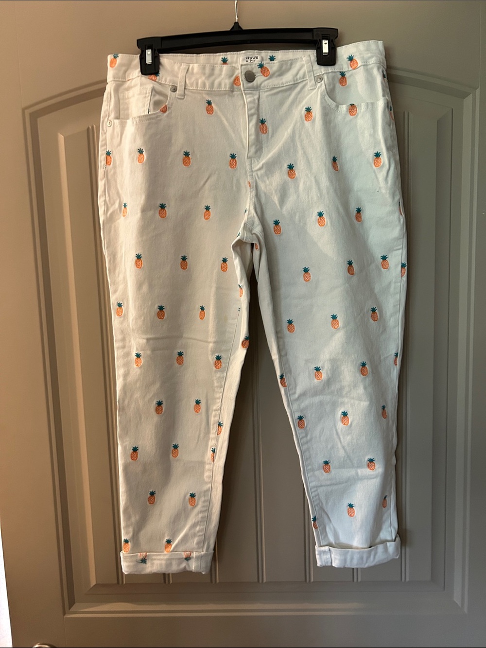 crown & ivy White Jeans with Orange Pineapple Embroidery
